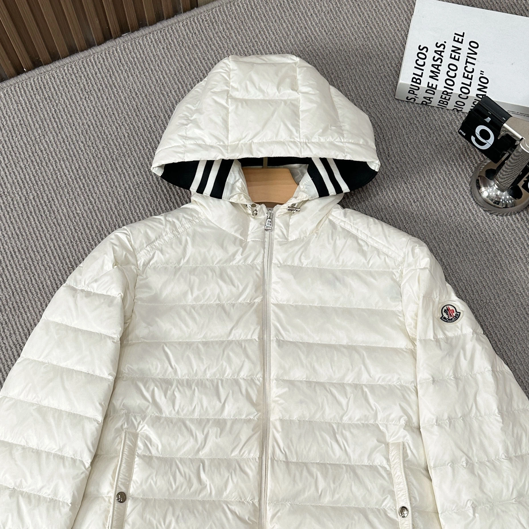 wg.luxury-- 7o9385r Down jacket duck down 2colour item:E-F501J1029-2H